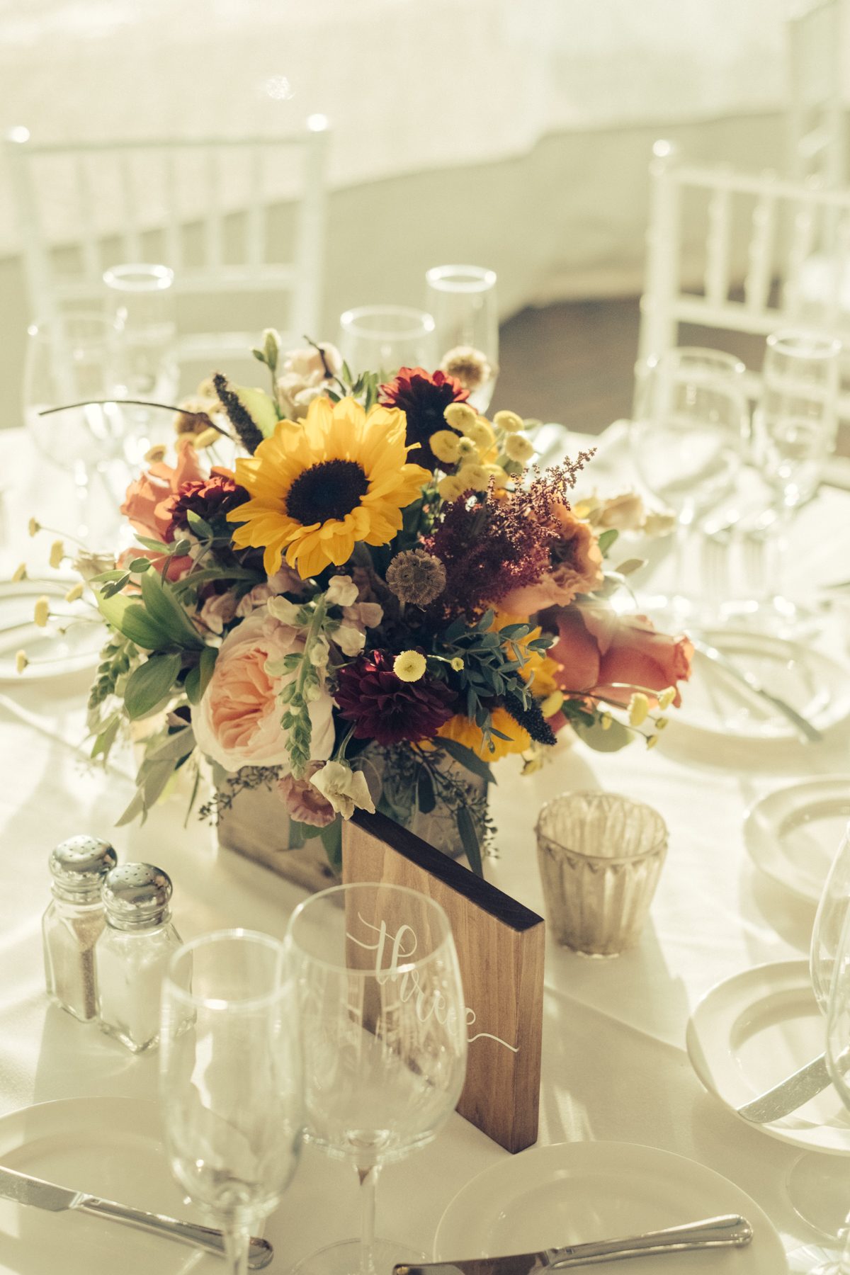 Centerpiece with sunflowers